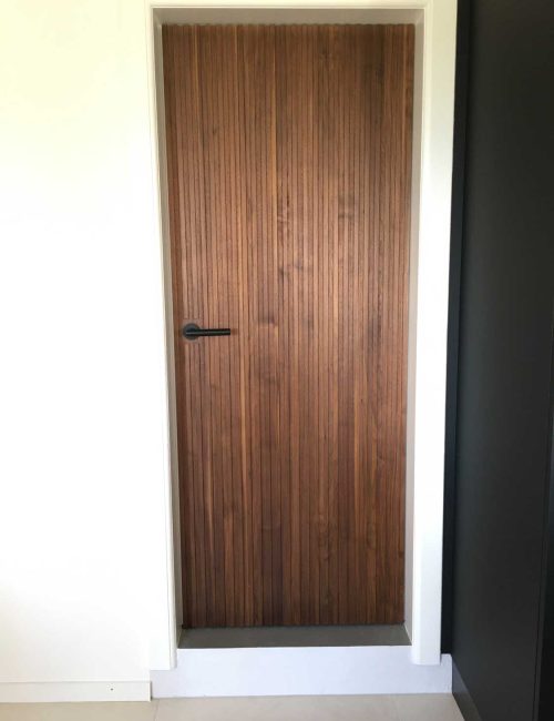 Porte en bois